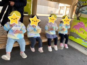 令和　お別れ遠足　おやつ